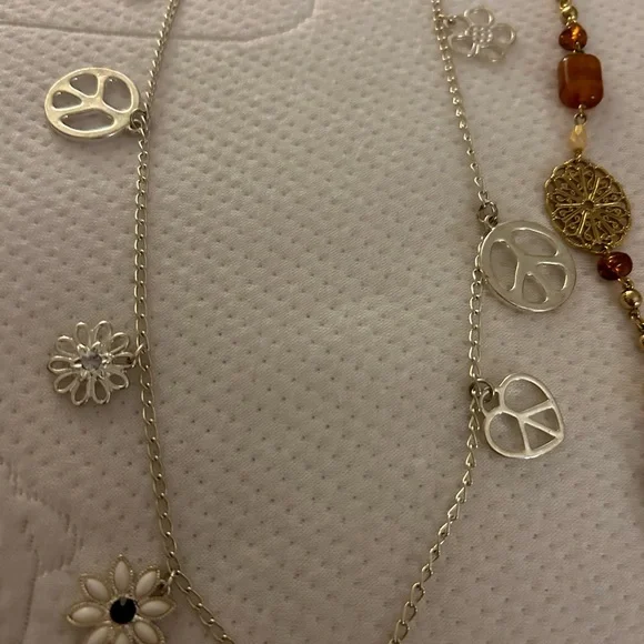 Bundle of costume jewelery long necklaces - Picture 2 of 6